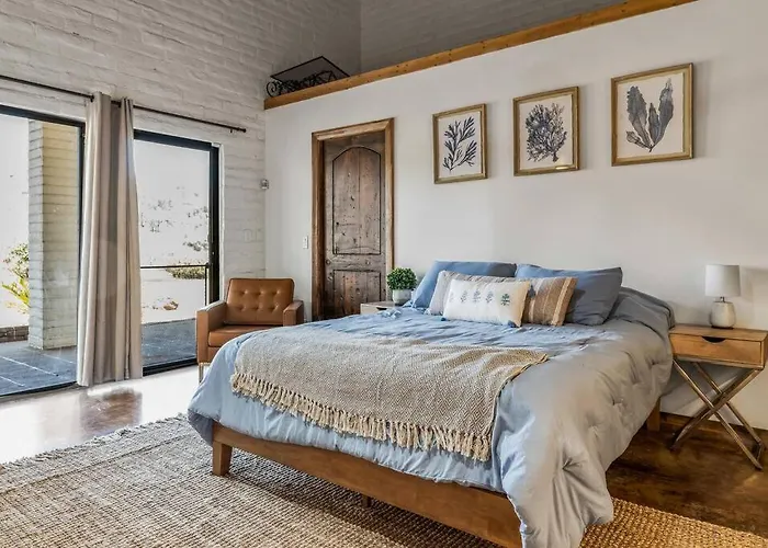 Scenic Spanish Rancho - Breathtaking Views