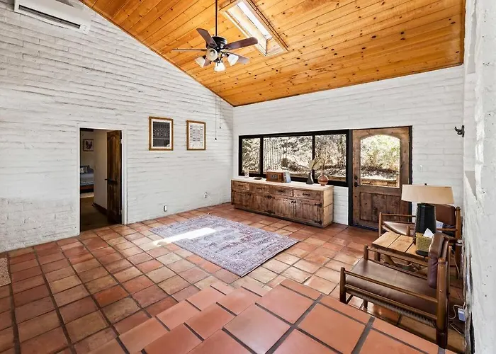 Scenic Spanish Rancho - Breathtaking Views
