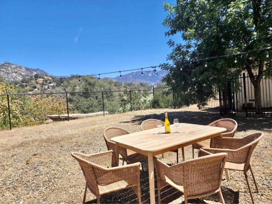 Scenic Spanish Rancho - Breathtaking Views * Three Rivers