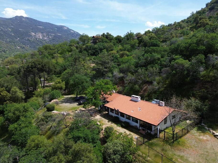 Scenic Spanish Rancho - Breathtaking Views Holiday home
