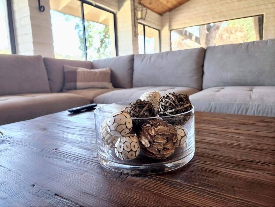 Scenic Spanish Rancho - Breathtaking Views * Three Rivers