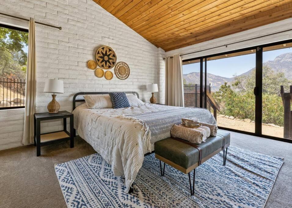 Scenic Spanish Rancho - Breathtaking Views *